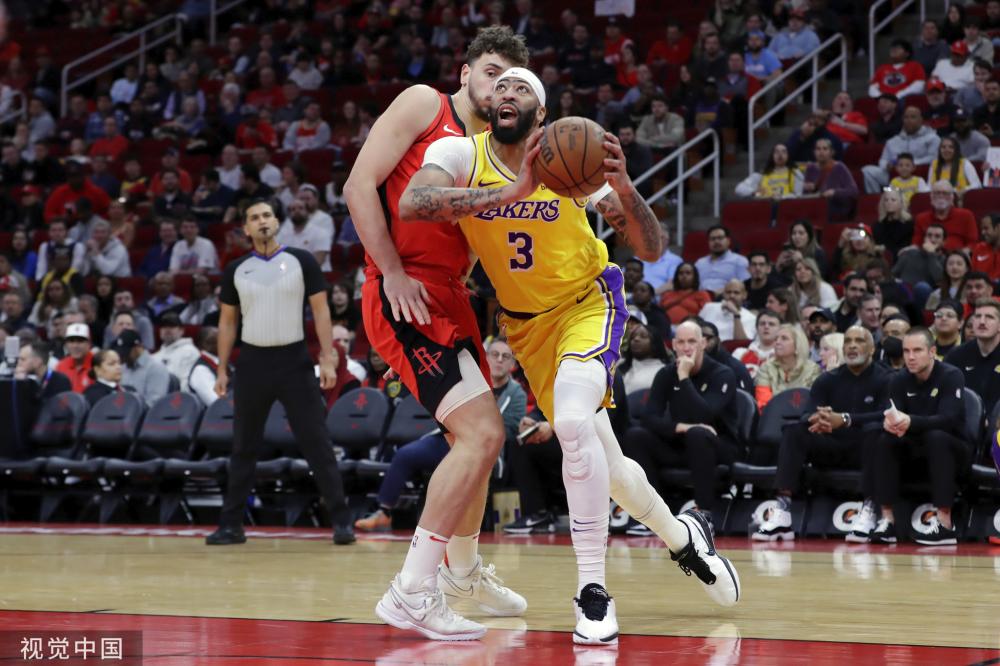 与曼城争夺 与曼城争夺